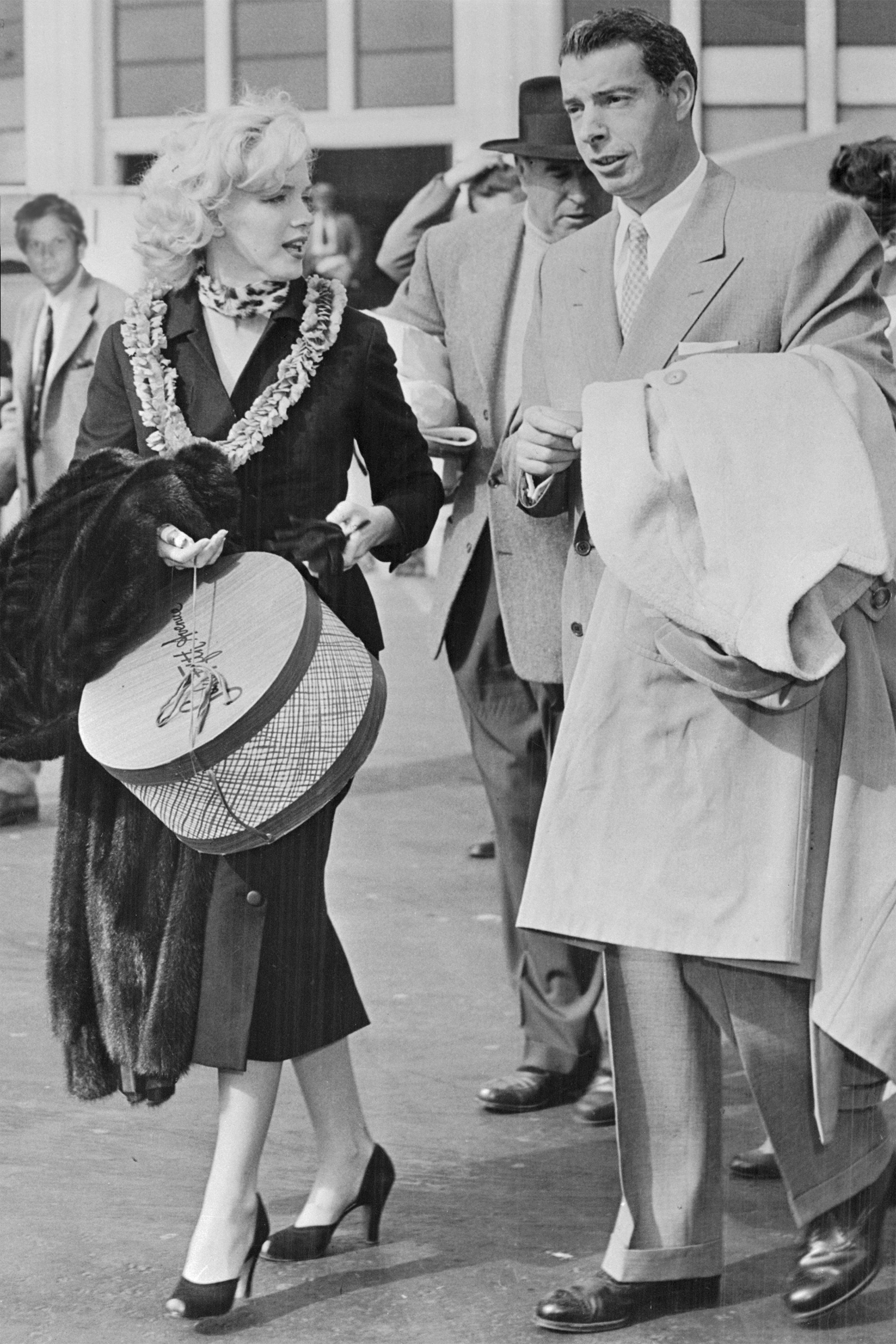 Marilyn Monroe and Joe DiMaggio – San Francisco – 1954 – Snippet